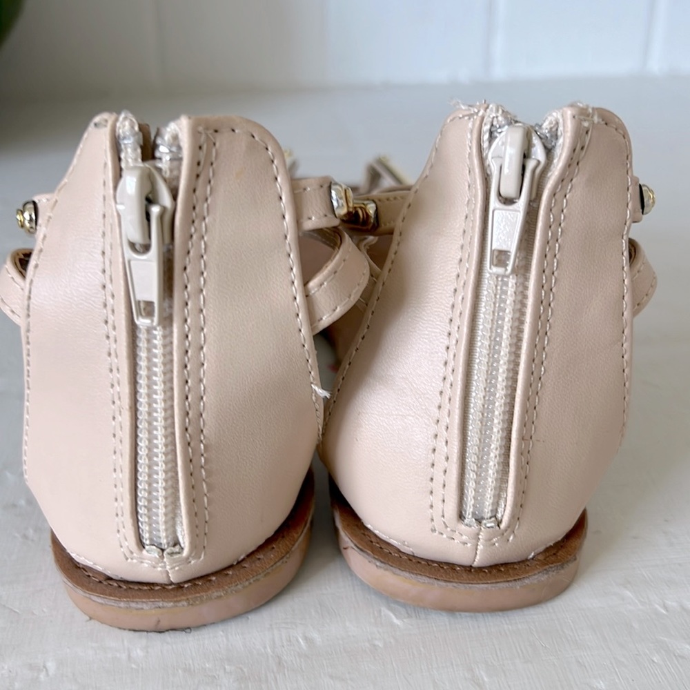 Charlotte Russe Sandals - Picture 3 of 4
